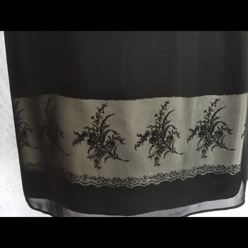 𝅺THE Limited Classic Black Sheath Dress Size Small